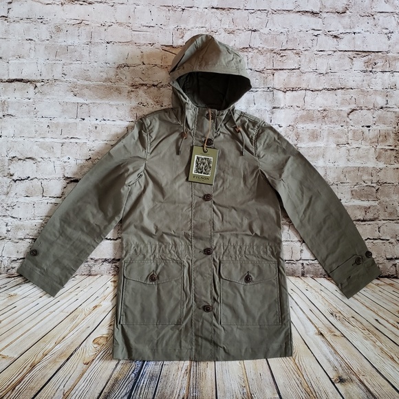 NWT Authentic Womens Filson Field Parka Waxed Cotton Olive Jacket Size M MEDIUM